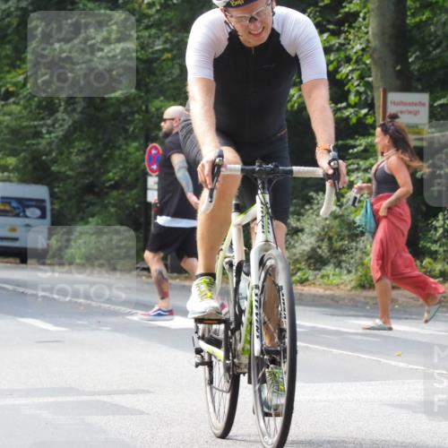 08.09.2024 - Stadtparktriathlon Zöllner http://msf.ph/oto/7010553 08.09.2024 11:59:54 Radfahren 667, 668, 676, 728, 736, 845 meine-sportfotos.de