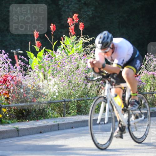 08.09.2024 - Stadtparktriathlon Zöllner http://msf.ph/oto/7010554 08.09.2024 08:59:31 Radfahren 60, 69, 82, 87 meine-sportfotos.de