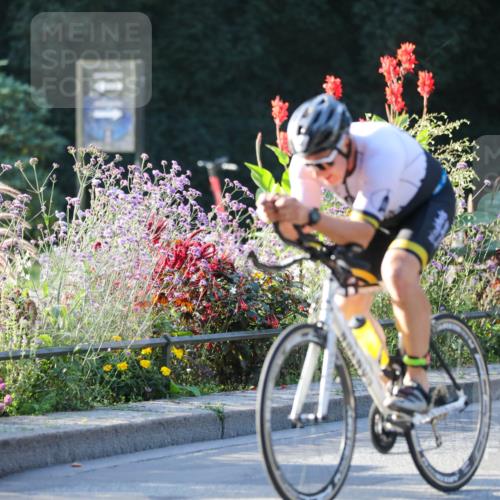 08.09.2024 - Stadtparktriathlon Zöllner http://msf.ph/oto/7010559 08.09.2024 08:59:31 Radfahren 60, 69, 82, 87 meine-sportfotos.de
