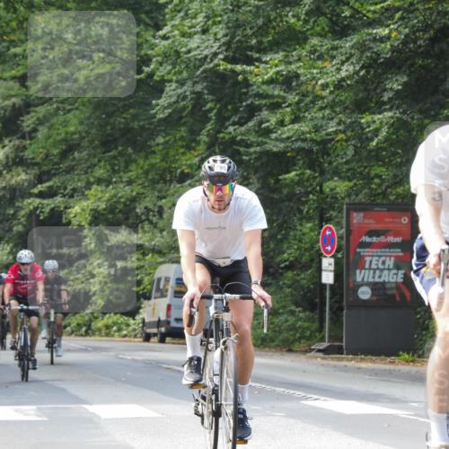 08.09.2024 - Stadtparktriathlon Zöllner http://msf.ph/oto/7010589 08.09.2024 12:00:09 Radfahren 681, 687, 717, 735, 795, 809 meine-sportfotos.de