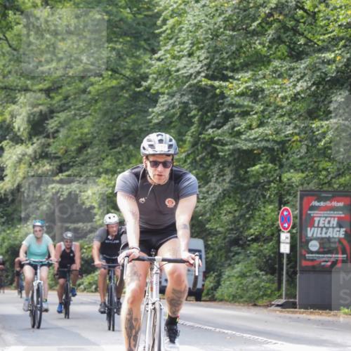 08.09.2024 - Stadtparktriathlon Zöllner http://msf.ph/oto/7010626 08.09.2024 12:00:14 Radfahren 591, 681, 717, 721, 735, 752, 795, 809 meine-sportfotos.de