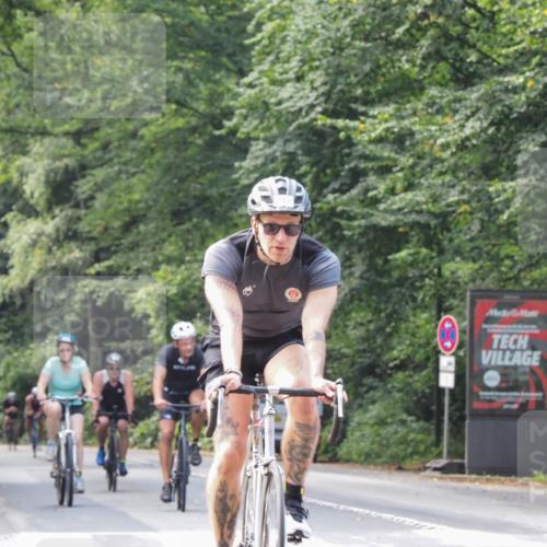 08.09.2024 - Stadtparktriathlon Zöllner http://msf.ph/oto/7010633 08.09.2024 12:00:14 Radfahren 591, 681, 717, 721, 735, 752, 795, 809 meine-sportfotos.de