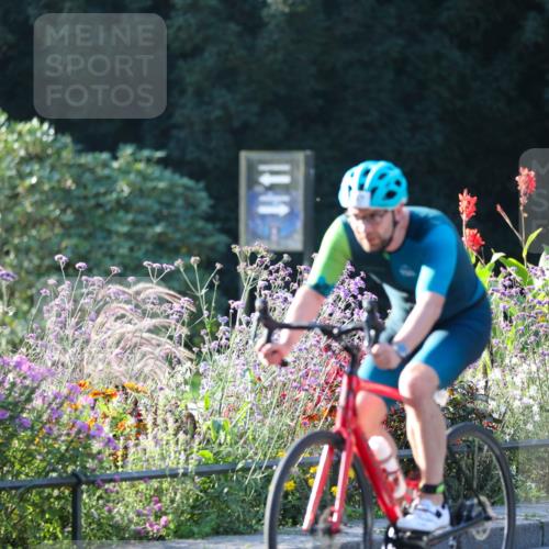 08.09.2024 - Stadtparktriathlon Zöllner http://msf.ph/oto/7010726 08.09.2024 09:00:37 Radfahren 11, 67 meine-sportfotos.de