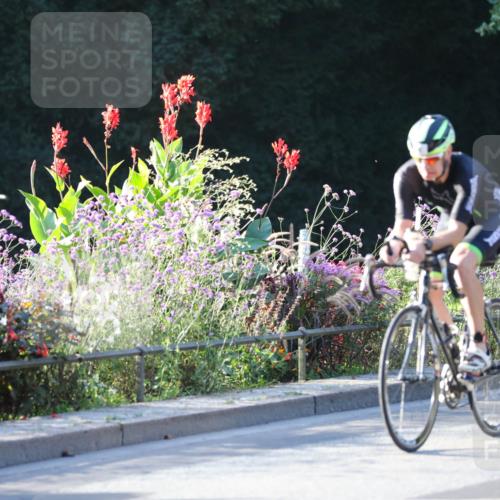 08.09.2024 - Stadtparktriathlon Zöllner http://msf.ph/oto/7010740 08.09.2024 09:00:51 Radfahren 6, 14, 17, 64 meine-sportfotos.de