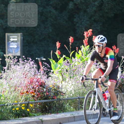 08.09.2024 - Stadtparktriathlon Zöllner http://msf.ph/oto/7010760 08.09.2024 09:00:53 Radfahren 6, 14, 17, 64 meine-sportfotos.de