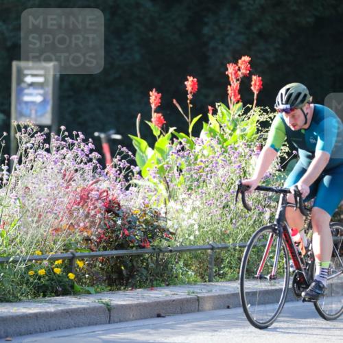 08.09.2024 - Stadtparktriathlon Zöllner http://msf.ph/oto/7010781 08.09.2024 09:01:02 Radfahren 16, 38, 64, 65, 114 meine-sportfotos.de