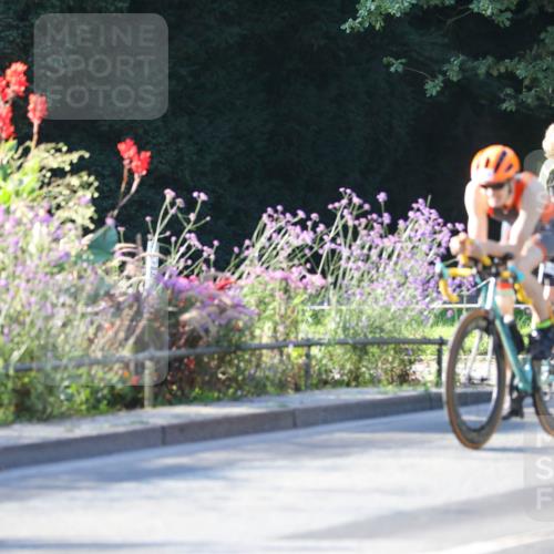 08.09.2024 - Stadtparktriathlon Zöllner http://msf.ph/oto/7010875 08.09.2024 09:01:29 Radfahren 106, 122 meine-sportfotos.de