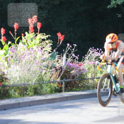 08.09.2024 - Stadtparktriathlon Zöllner http://msf.ph/oto/7010879 08.09.2024 09:01:29 Radfahren 106, 122 meine-sportfotos.de