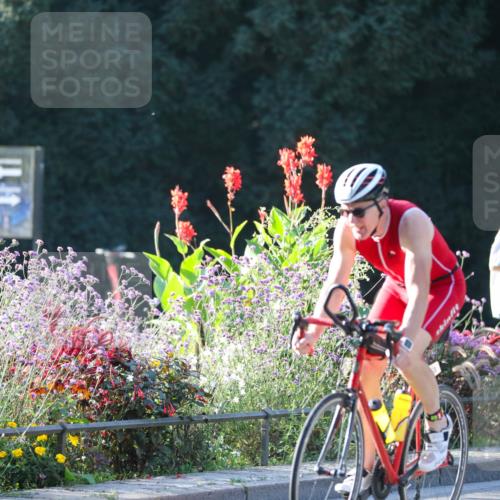 08.09.2024 - Stadtparktriathlon Zöllner http://msf.ph/oto/7011022 08.09.2024 09:03:39 Radfahren 2, 15, 25, 26, 63, 80, 94, 109 meine-sportfotos.de