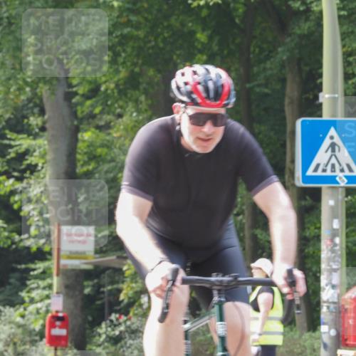 08.09.2024 - Stadtparktriathlon Zöllner http://msf.ph/oto/7011030 08.09.2024 12:01:40 Radfahren 781, 832 meine-sportfotos.de