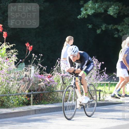 08.09.2024 - Stadtparktriathlon Zöllner http://msf.ph/oto/7011045 08.09.2024 09:03:44 Radfahren 15, 21, 25, 26, 40, 44, 54, 63, 72, 76, 80, 83, 94, 109 meine-sportfotos.de