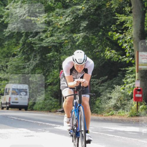 08.09.2024 - Stadtparktriathlon Zöllner http://msf.ph/oto/7011047 08.09.2024 12:01:46 Radfahren 725, 791, 804, 832 meine-sportfotos.de