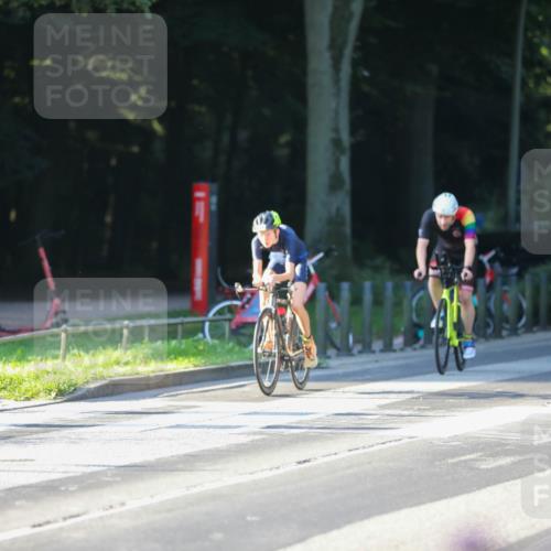 08.09.2024 - Stadtparktriathlon Zöllner http://msf.ph/oto/7011196 08.09.2024 09:04:12 Radfahren 23, 55, 117, 119, 128 meine-sportfotos.de