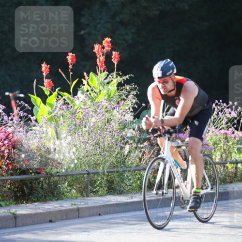08.09.2024 - Stadtparktriathlon Zöllner http://msf.ph/oto/7011238 08.09.2024 09:04:26 Radfahren 10, 97 meine-sportfotos.de