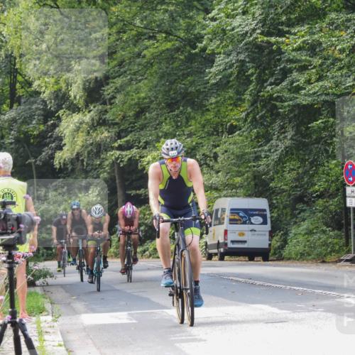 08.09.2024 - Stadtparktriathlon Zöllner http://msf.ph/oto/7011250 08.09.2024 12:02:50 Radfahren 691, 740, 759, 800, 807, 839, 844 meine-sportfotos.de