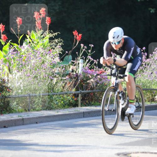 08.09.2024 - Stadtparktriathlon Zöllner http://msf.ph/oto/7011318 08.09.2024 09:04:58 Radfahren 27, 28, 74, 121, 124 meine-sportfotos.de