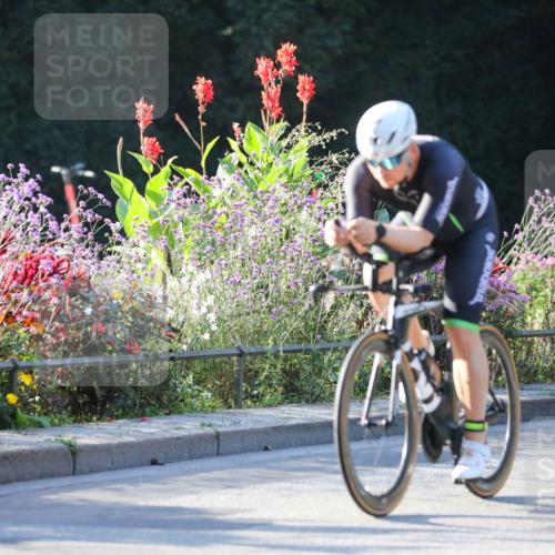 08.09.2024 - Stadtparktriathlon Zöllner http://msf.ph/oto/7011322 08.09.2024 09:04:58 Radfahren 27, 28, 74, 121, 124 meine-sportfotos.de