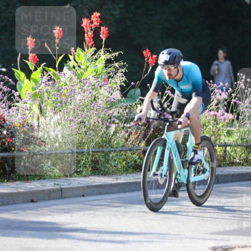 08.09.2024 - Stadtparktriathlon Zöllner http://msf.ph/oto/7011334 08.09.2024 09:05:01 Radfahren 28, 74, 124 meine-sportfotos.de