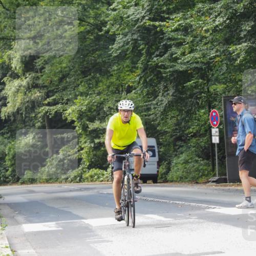 08.09.2024 - Stadtparktriathlon Zöllner http://msf.ph/oto/7011350 08.09.2024 12:03:14 Radfahren 577, 738, 761 meine-sportfotos.de