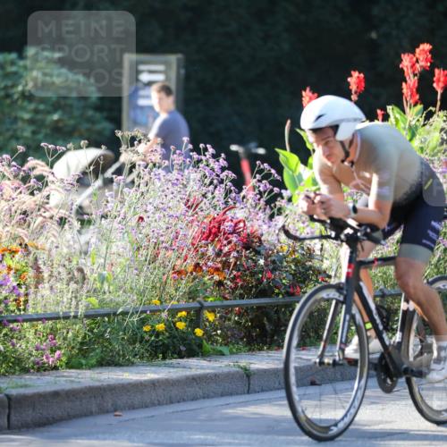 08.09.2024 - Stadtparktriathlon Zöllner http://msf.ph/oto/7011378 08.09.2024 09:05:24 Radfahren 4, 24, 30, 42, 45, 104 meine-sportfotos.de