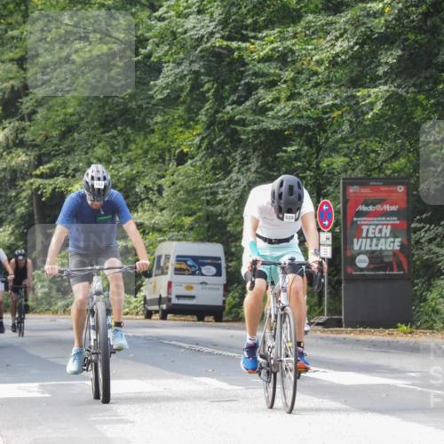 08.09.2024 - Stadtparktriathlon Zöllner http://msf.ph/oto/7011523 08.09.2024 12:04:20 Radfahren 688, 760, 770, 780, 782, 838 meine-sportfotos.de