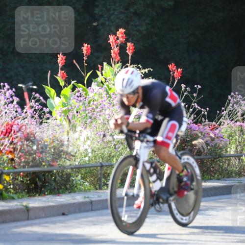 08.09.2024 - Stadtparktriathlon Zöllner http://msf.ph/oto/7011529 08.09.2024 09:06:28 Radfahren 17, 88 meine-sportfotos.de