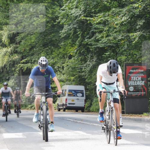 08.09.2024 - Stadtparktriathlon Zöllner http://msf.ph/oto/7011537 08.09.2024 12:04:20 Radfahren 688, 760, 770, 780, 782, 838 meine-sportfotos.de