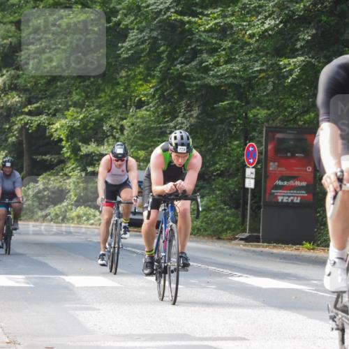 08.09.2024 - Stadtparktriathlon Zöllner http://msf.ph/oto/7011617 08.09.2024 12:04:54 Radfahren 650, 705, 739, 750, 779, 818 meine-sportfotos.de