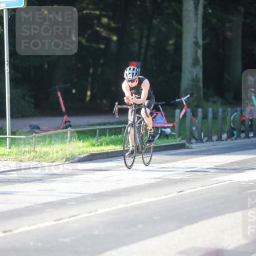 08.09.2024 - Stadtparktriathlon Zöllner http://msf.ph/oto/7011624 08.09.2024 09:07:33 Radfahren 1, 5, 6, 14, 49, 59, 65, 126 meine-sportfotos.de