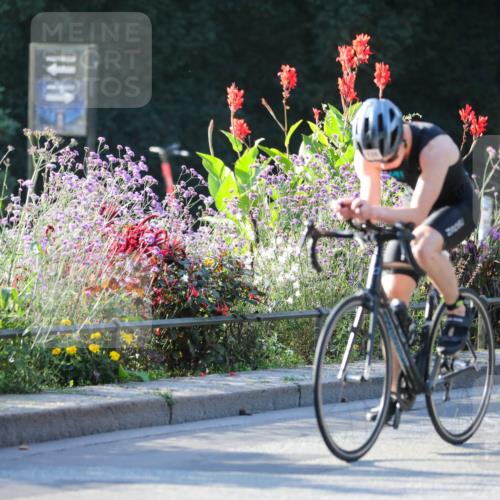 08.09.2024 - Stadtparktriathlon Zöllner http://msf.ph/oto/7011634 08.09.2024 09:07:35 Radfahren 1, 5, 6, 14, 49, 59, 65, 126 meine-sportfotos.de