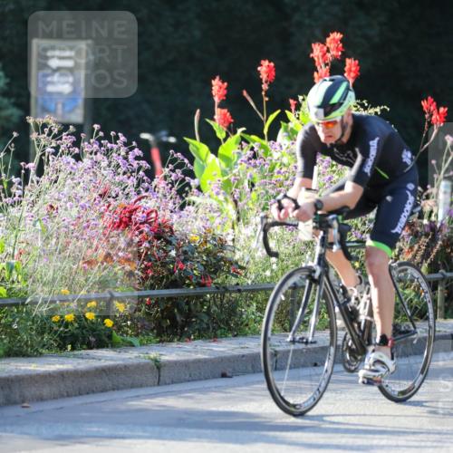 08.09.2024 - Stadtparktriathlon Zöllner http://msf.ph/oto/7011646 08.09.2024 09:07:36 Radfahren 1, 5, 6, 14, 49, 59, 65, 126 meine-sportfotos.de