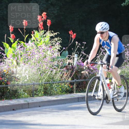 08.09.2024 - Stadtparktriathlon Zöllner http://msf.ph/oto/7011759 08.09.2024 09:08:22 Radfahren 50, 51, 62, 102, 103, 158 meine-sportfotos.de