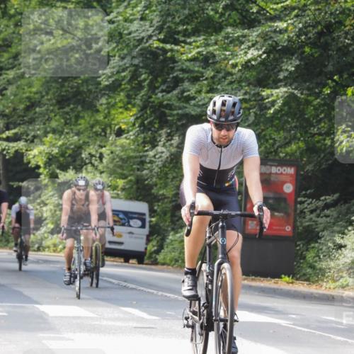 08.09.2024 - Stadtparktriathlon Zöllner http://msf.ph/oto/7011797 08.09.2024 12:05:39 Radfahren 677, 686, 695, 726, 817, 836, 837 meine-sportfotos.de