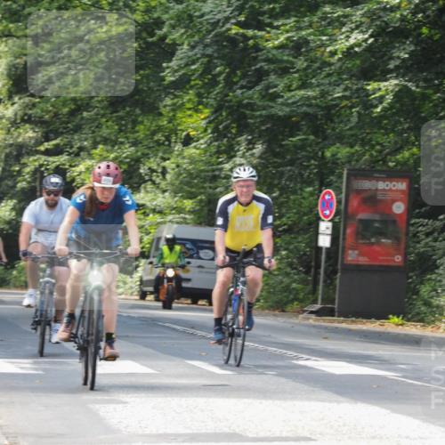 08.09.2024 - Stadtparktriathlon Zöllner http://msf.ph/oto/7011903 08.09.2024 12:05:51 Radfahren 617, 659, 677, 678, 714, 769, 783, 843 meine-sportfotos.de