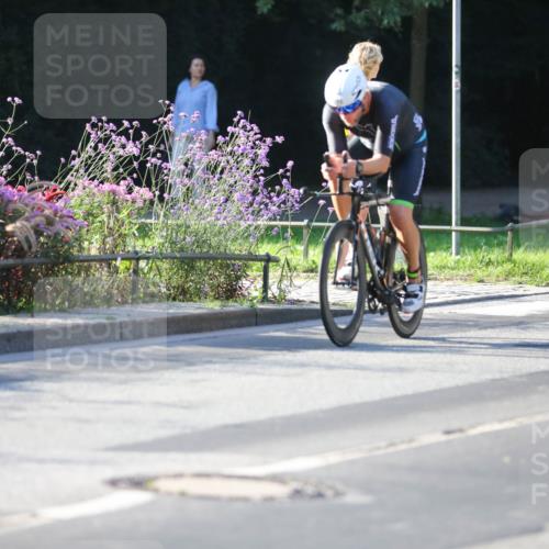 08.09.2024 - Stadtparktriathlon Zöllner http://msf.ph/oto/7011974 08.09.2024 09:08:51 Radfahren 34, 75, 93, 99, 115 meine-sportfotos.de