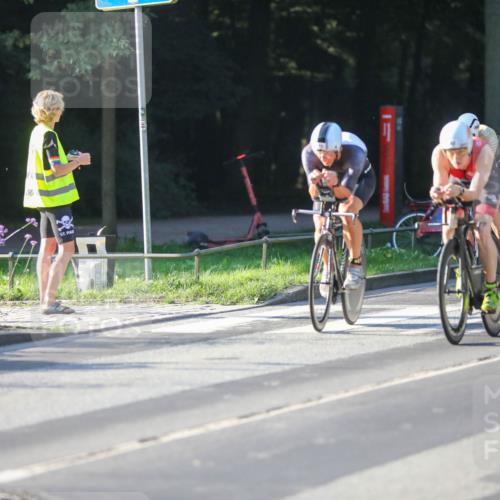 08.09.2024 - Stadtparktriathlon Zöllner http://msf.ph/oto/7012116 08.09.2024 09:09:29 Radfahren 15, 21, 25, 26, 35, 40, 44, 54, 56, 63, 72, 76, 123, 127 meine-sportfotos.de