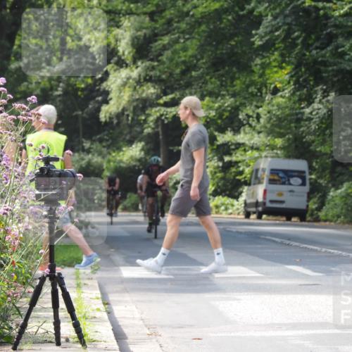 08.09.2024 - Stadtparktriathlon Zöllner http://msf.ph/oto/7012142 08.09.2024 12:06:15 Radfahren 663, 710, 824, 835, 840 meine-sportfotos.de