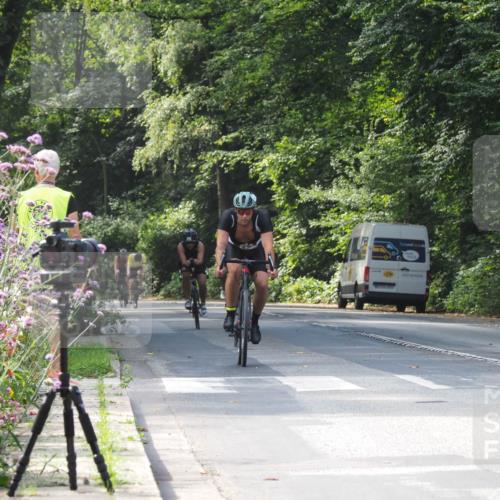 08.09.2024 - Stadtparktriathlon Zöllner http://msf.ph/oto/7012165 08.09.2024 12:06:17 Radfahren 663, 824, 835 meine-sportfotos.de