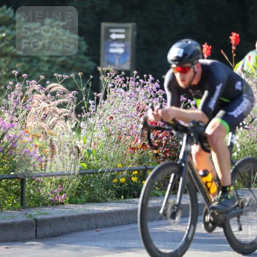 08.09.2024 - Stadtparktriathlon Zöllner http://msf.ph/oto/7012168 08.09.2024 09:09:33 Radfahren 21, 25, 26, 35, 44, 54, 56, 72, 76, 109, 123, 127 meine-sportfotos.de