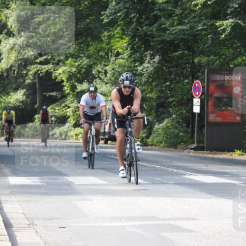 08.09.2024 - Stadtparktriathlon Zöllner http://msf.ph/oto/7012187 08.09.2024 12:06:21 Radfahren 663, 689, 753, 815, 824, 835 meine-sportfotos.de
