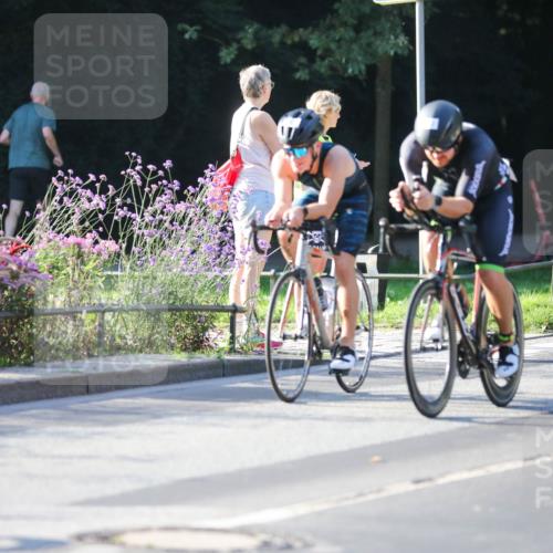 08.09.2024 - Stadtparktriathlon Zöllner http://msf.ph/oto/7012189 08.09.2024 09:09:35 Radfahren 25, 26, 35, 54, 56, 72, 76, 109, 123 meine-sportfotos.de
