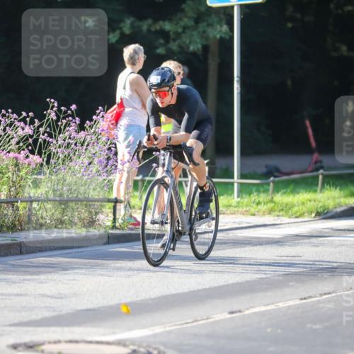08.09.2024 - Stadtparktriathlon Zöllner http://msf.ph/oto/7012220 08.09.2024 09:09:38 Radfahren 25, 26, 35, 37, 56, 72, 80, 100, 109, 123 meine-sportfotos.de