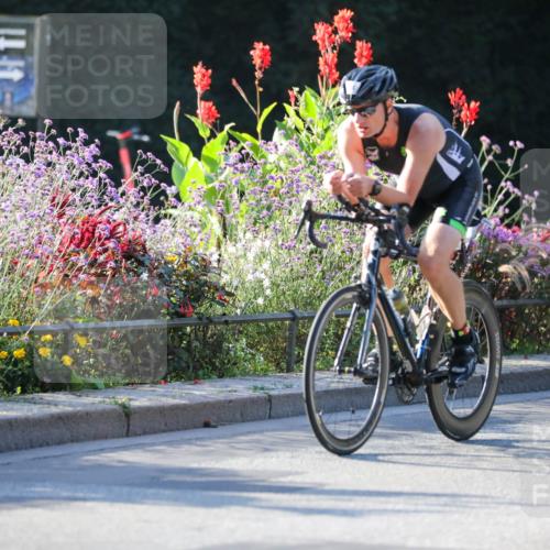 08.09.2024 - Stadtparktriathlon Zöllner http://msf.ph/oto/7012380 08.09.2024 09:10:01 Radfahren 10, 20, 69, 71, 83, 89, 94, 98, 107 meine-sportfotos.de