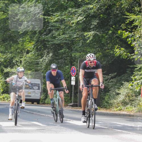 08.09.2024 - Stadtparktriathlon Zöllner http://msf.ph/oto/7012416 08.09.2024 12:07:04 Radfahren 572, 676, 679, 684, 845 meine-sportfotos.de