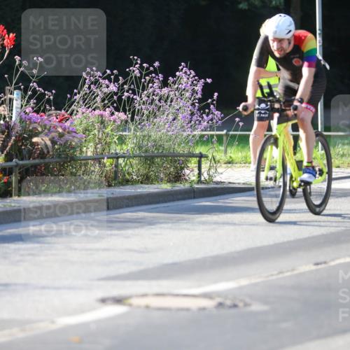 08.09.2024 - Stadtparktriathlon Zöllner http://msf.ph/oto/7012492 08.09.2024 09:10:20 Radfahren 23, 55, 117, 154 meine-sportfotos.de