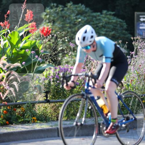 08.09.2024 - Stadtparktriathlon Zöllner http://msf.ph/oto/7012580 08.09.2024 09:10:50 Radfahren 57, 85, 97, 119, 121, 159, 172 meine-sportfotos.de