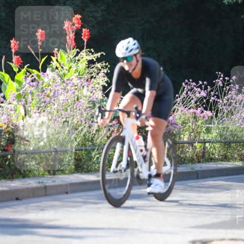 08.09.2024 - Stadtparktriathlon Zöllner http://msf.ph/oto/7012672 08.09.2024 09:11:05 Radfahren 27, 74, 116, 128, 153, 167, 174 meine-sportfotos.de