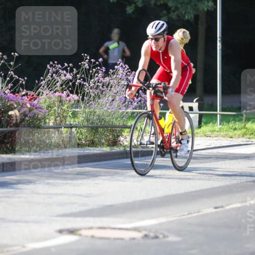 08.09.2024 - Stadtparktriathlon Zöllner http://msf.ph/oto/7012718 08.09.2024 09:11:18 Radfahren 2, 7 meine-sportfotos.de