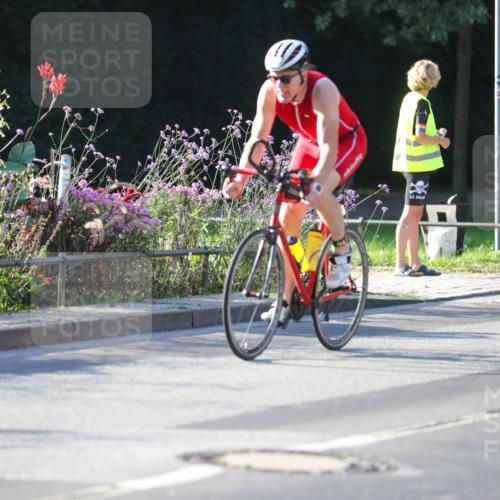 08.09.2024 - Stadtparktriathlon Zöllner http://msf.ph/oto/7012722 08.09.2024 09:11:18 Radfahren 2, 7 meine-sportfotos.de