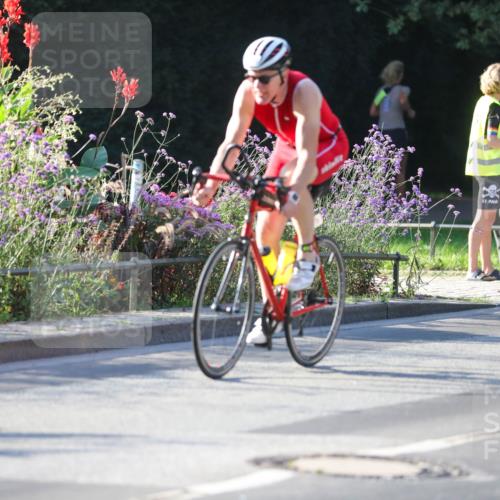08.09.2024 - Stadtparktriathlon Zöllner http://msf.ph/oto/7012731 08.09.2024 09:11:18 Radfahren 2, 7 meine-sportfotos.de